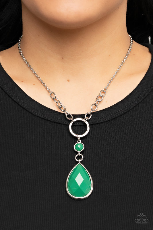 Valley Girl Glamour - Green Necklace Paparazzi