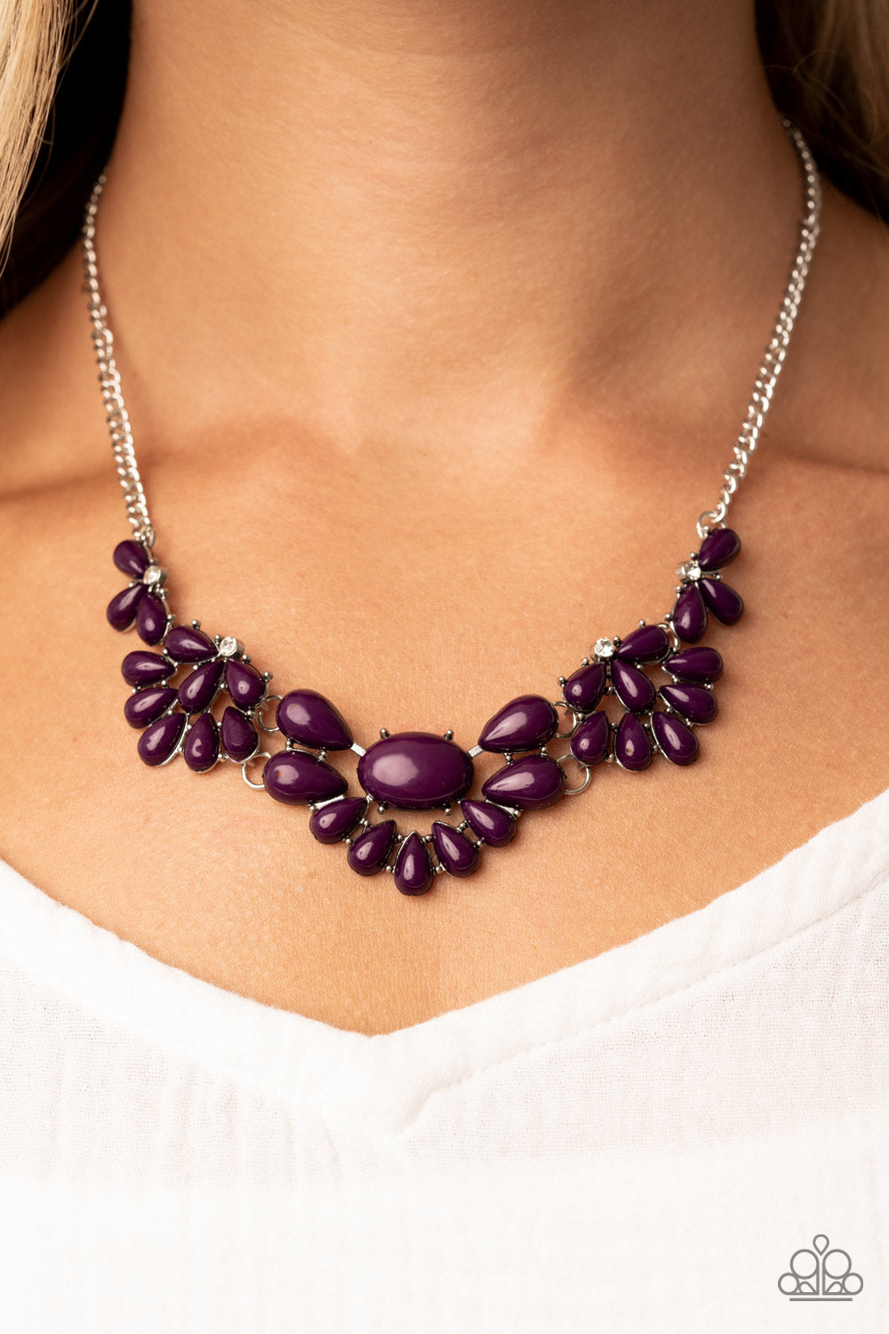 Colorfully Clustered - Purple Necklace - Paparazzi Accessories – Bedazzle  Me Pretty Mobile Fashion Boutique
