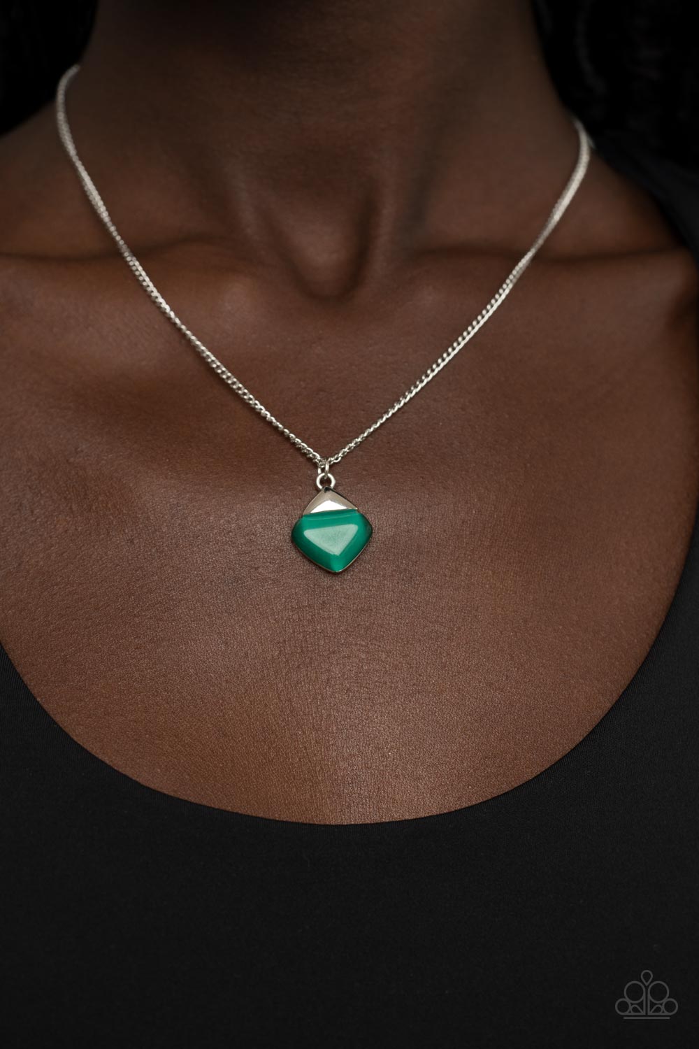 Gracefully Gemstone - Green Paparazzi Necklace