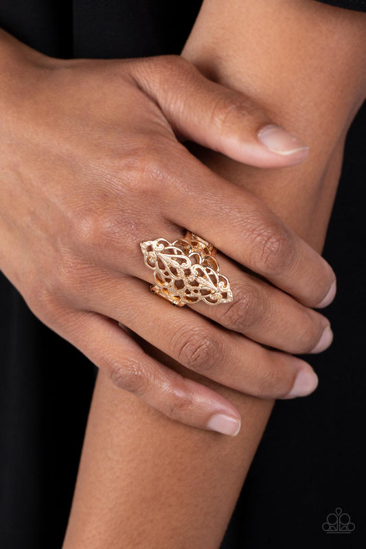 Paparazzi Curled Crown - Gold Ring