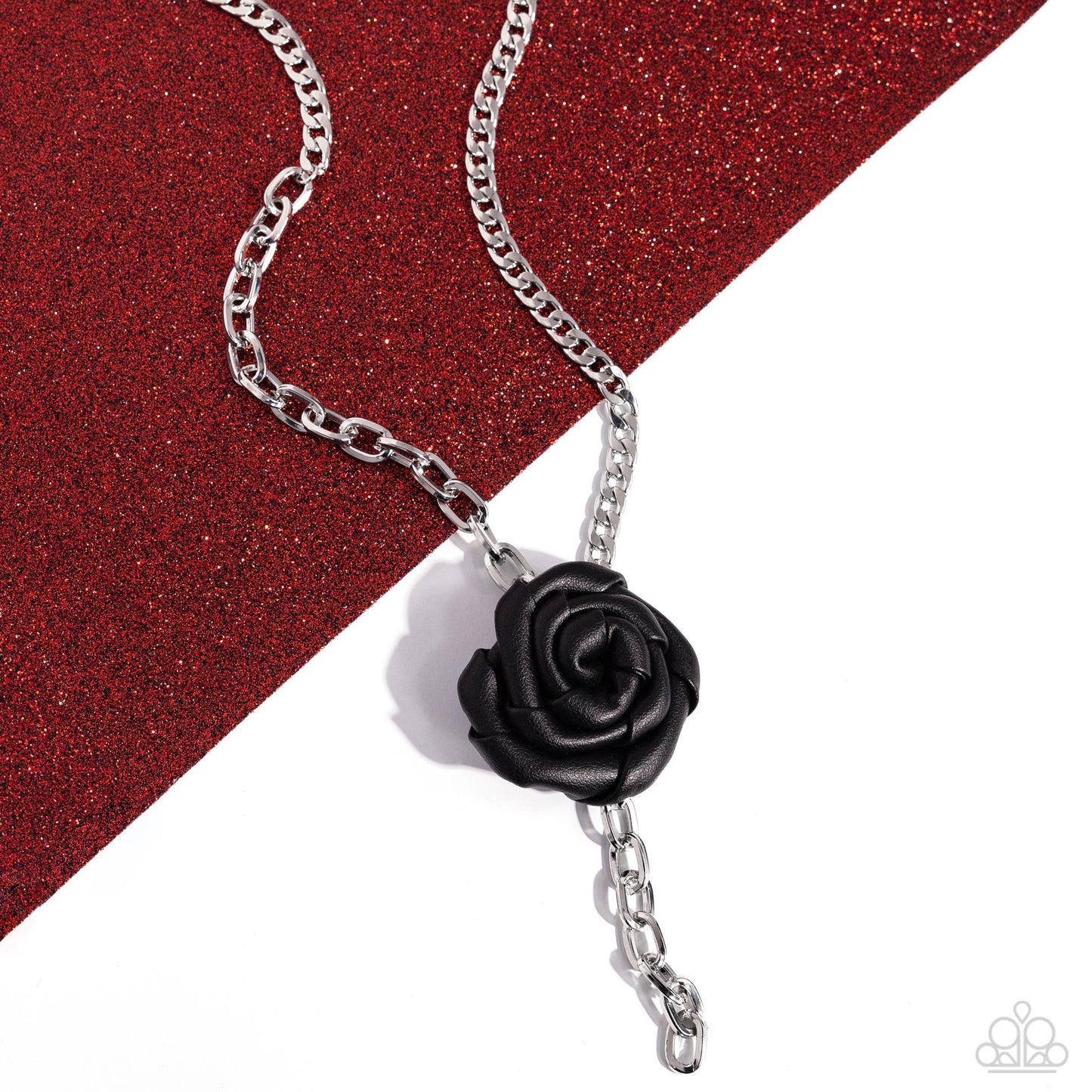 ROSE and Cons - Black Necklace